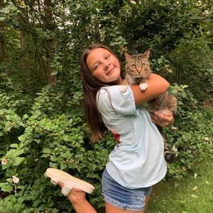 Meet your Posher, Emilee